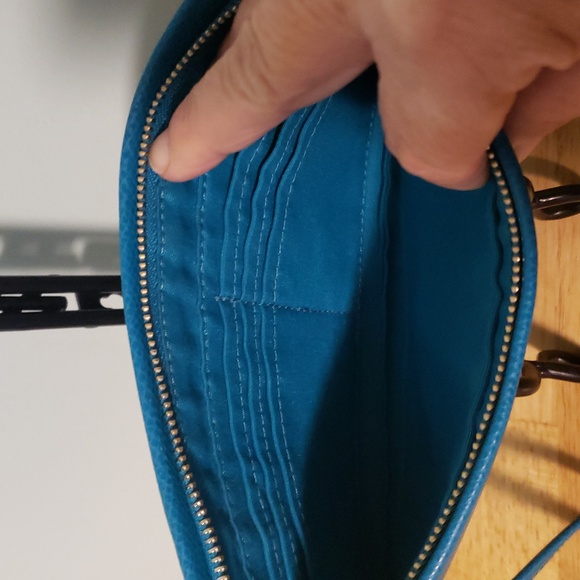Coach Large Wristlet 9" Color Dark Teal Excellent Condition. (#62) - Picture 10 of 11